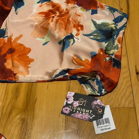 Floral Robe NWT - Picture 2 of 5
